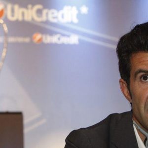 Şampiyonlar Ligi: Unicredit ve Luis Figo, takımlarını takip edemeyen taraftarlara yardım ediyor