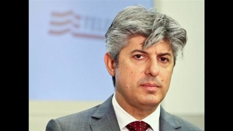 Patuano: "Telecom Italia'nın 3 yıllık nakit parası var"