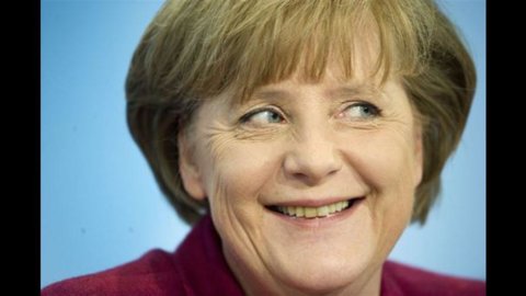 Merkel menegaskan: "Tidak untuk peningkatan ESM"