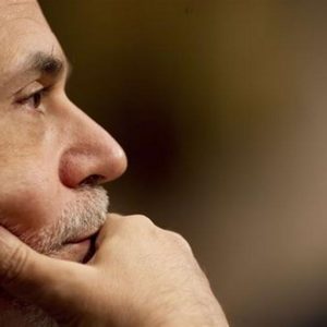 Euro debole, ma risale oltre quota 1,22 dollari: attesa per Bernanke