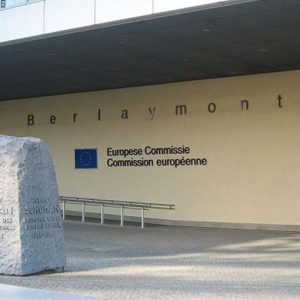 L’Eurogruppo lancia l’Esm, il bazooka europeo da 700 miliardi