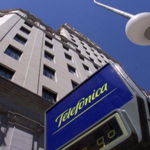 Telefonica torna in utile, trimestre ok