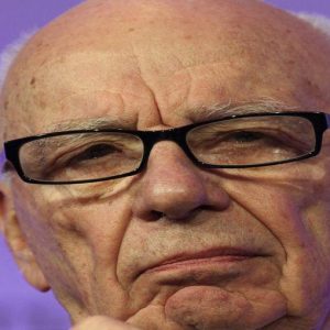 In London Murdoch repeats himself and tries to get out of the scandals by unleashing the price war