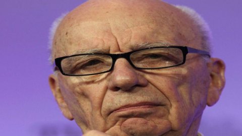 A Londra Murdoch si ripete e cerca di uscire dagli scandali scatenando la guerra dei prezzi