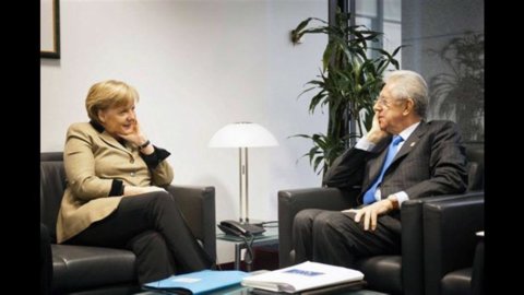 Merkel opens to strengthening ESM, meeting with Monti in Brussels this afternoon