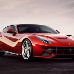 Ferrari: nuove concessionarie in Cina