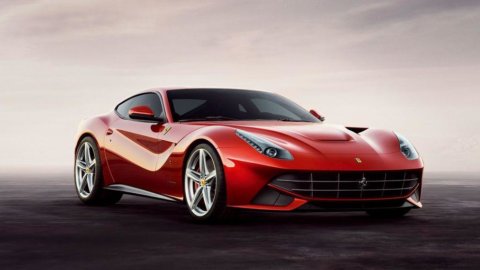 Ferrari: nuove concessionarie in Cina