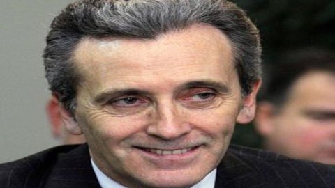 P.A, Grilli: ridisegnare lo Stato un’emergenza