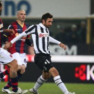 Questa Juve non sa più vincere: pari anche a Bologna e il Milan resta solo