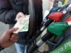 Prezzi carburanti: ancora rincari per la benzina, il gasolio scende