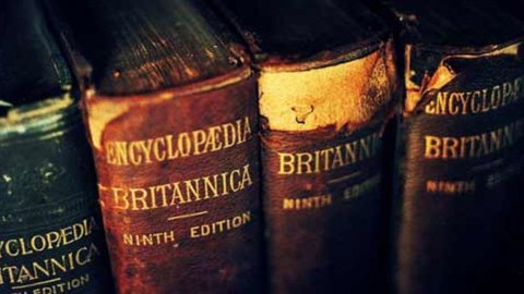 Enciclopedia Britannica, addio all’edizione cartacea: da oggi solo su internet