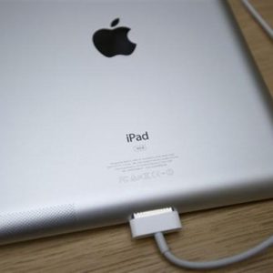 Moment de cotitură Apple: primul dividend din 1995, plan de răscumpărare de 10 miliarde, investiții pentru 45 de miliarde