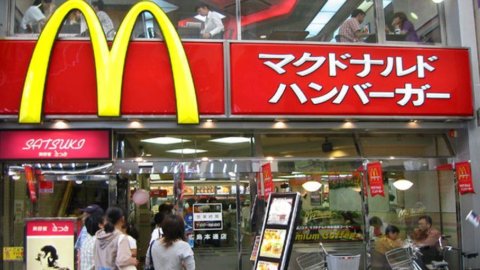 China, Mc Donald's and Carrefour in the sights