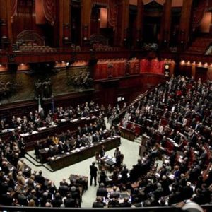 Sondaggio Swg: Pd primo partito, scende il Pdl, cresce Grillo