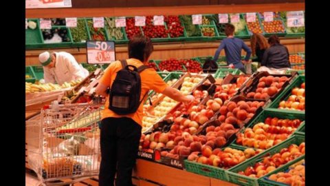 ИСТАТ, розничные продажи: улучшения по сравнению с декабрем