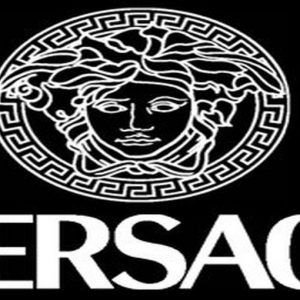 Versace: Blackstone, Investcorp e Ccmp in corsa per il 20% del capitale