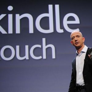 Amazon menghadirkan Kindle Touch 3G, e-reader yang terhubung secara gratis