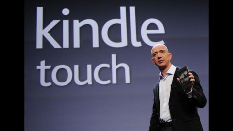 Amazon präsentiert den Kindle Touch 3G, den E-Reader, der sich kostenlos verbindet