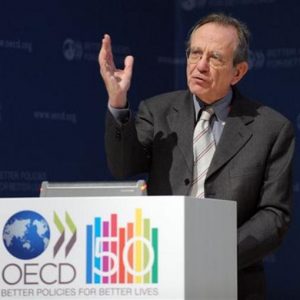 ইতালি, OECD: 2012 এর প্রথমার্ধে মন্দা