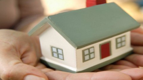Imu, Governo stretto fra imprese e Comuni