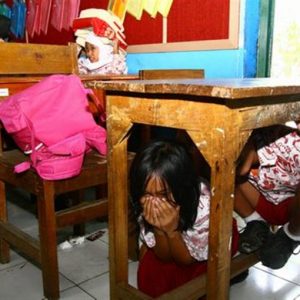 Gempa bumi di Indonesia, peringatan tsunami padam