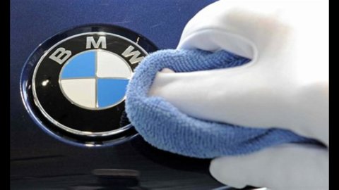 Bmw: giù i ricavi del primo trimestre ma meglio delle attese