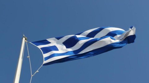 Grecia, rispettati obiettivi bilancio 2012
