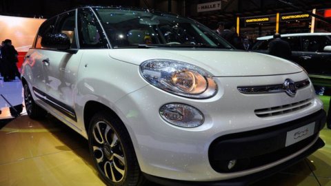 Fiat inaugura il nuovo stabilimento serbo che produrrà la 500L