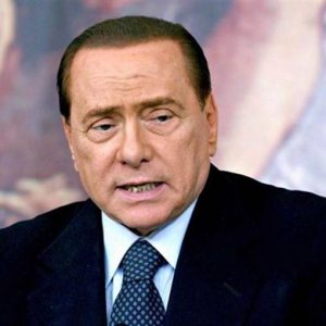 Berlusconi reformları yeniden başlattı: İtalya'da Fransız başkanlık sistemi