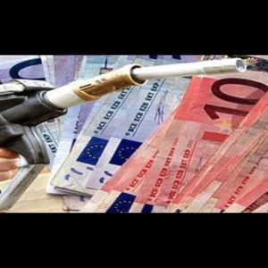 Benzina: prezzi stabili, gpl in calo