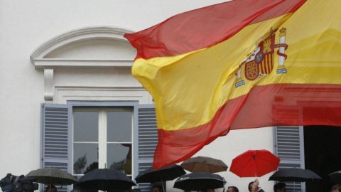 Spagna, a rischio obiettivi deficit