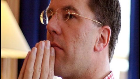 Olanda, il premier Rutte dalla regina per rassegnare le dimissioni