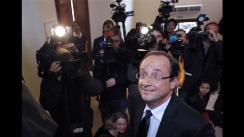 The Economist membantu Sarkozy: Hollande berbahaya bagi Eropa