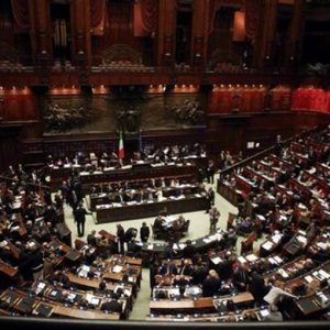 Stipendi parlamentari, alla Camera una proposta di legge popolare per adeguarli alla media Ue