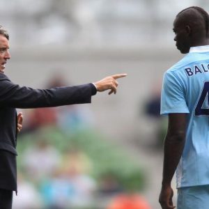 Fotbal străin: Mancini îl găsește din nou pe Balotelli și îl provoacă pe United în superderby-ul care merită Premierul