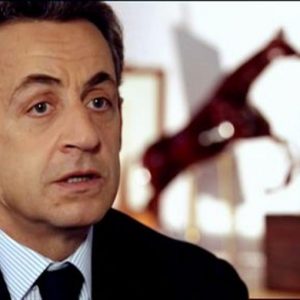 Francia: primo maggio ad alto contenuto politico. E Sarkozy sfida i sindacati