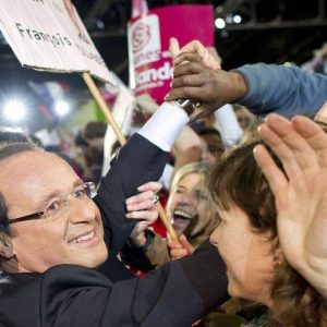 Francia: Presidente Hollande, en nombre de Mitterrand