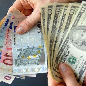 Euro masih turun di pasar Asia, kembali ke posisi terendah tiga bulan terakhir