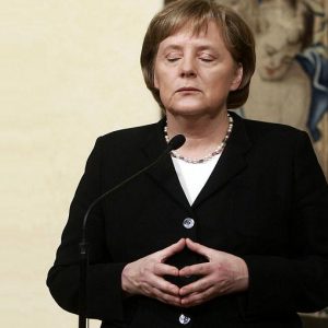 Merkel: “Eurobond non sostenibili”