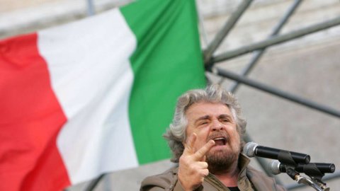 Grillo: „Din Pd piața de vaci”. Răspunsul: „Hai să ne jucăm cu fața deschisă”