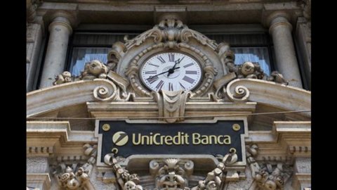 Unicredit: profit net din primul trimestru 2012 +12.8% la 914 mln, marja de intermediere +2.5%