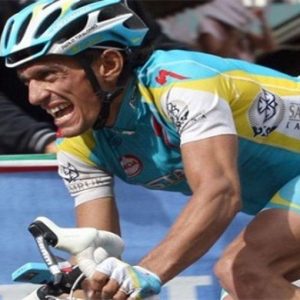 Giro d'Italia - Rocca di Cambio نے Tiralongo کو انعام دیا اور Scarponi کو دوبارہ لانچ کیا