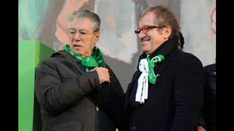 Lega, Bossi no vuelve a postularse como secretario: luz verde para Maroni