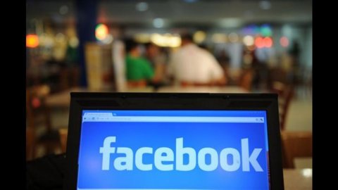 Facebook, jatuh bebas di Wall Street