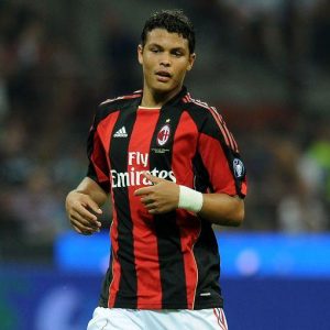 Thiago Silva è ormai un giocatore del PSG: il Milan incassa 42 milioni ma è un addio amaro