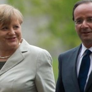 Eurobond, questa sera al vertice di Bruxelles inizia la battaglia Hollande-Merkel