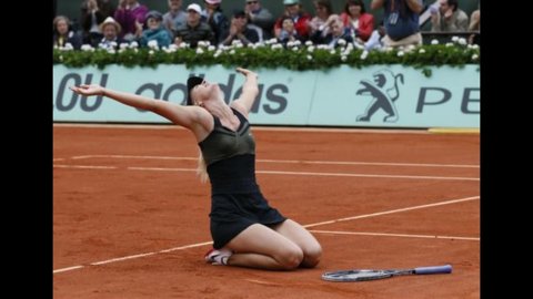 Sharapova memenangkan turnamen Errani