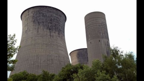 O grupo alemão E.On está pedindo ao governo 8 bilhões em compensação pela cessação da energia nuclear