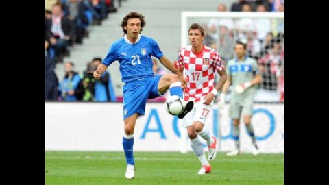 欧洲锦标赛：意大利 - 克罗地亚 1-1，现在对于蓝衣军团来说，饼干的噩梦又回来了，就像 2004 年欧洲杯一样……