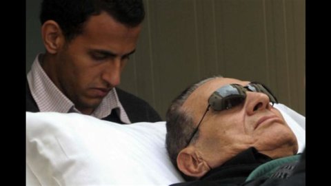 The uncertainty about the conditions of the former rais of Egypt, Mubarak